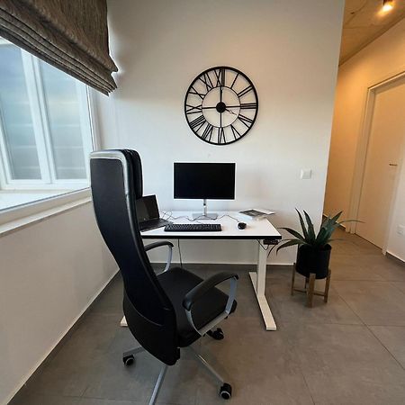 Seaside Luxury In Pembroke St Julians Apartment Exterior foto